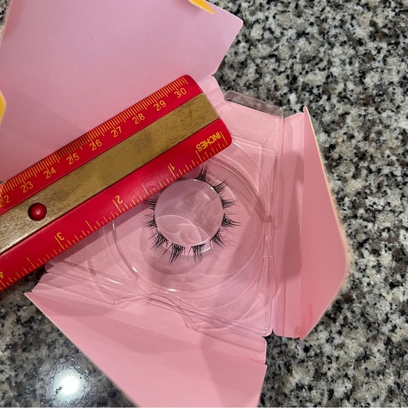 Calailis Individual Cluster Lash Pack 12 pcs NIB - Picture 4 of 4